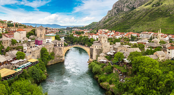 Uitzicht over Mostar in Bosnië