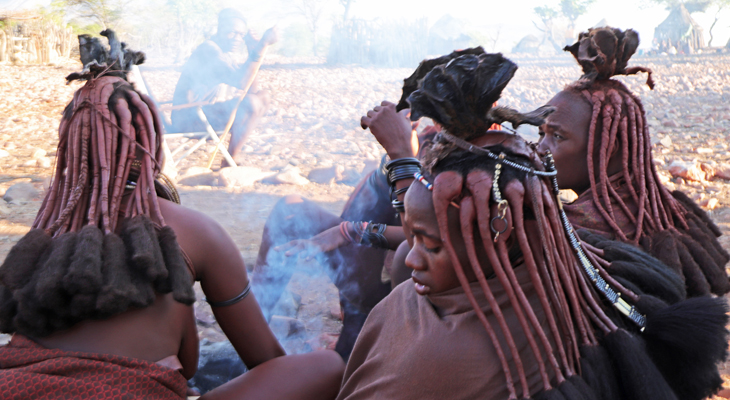 ontmoeting met locals in een Himba dorp