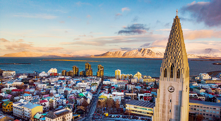 Uitzicht over Reykjavik