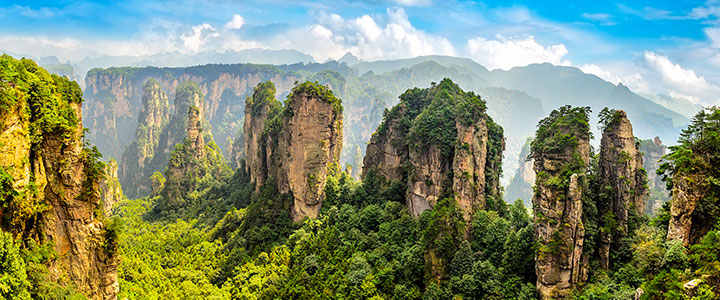uitzicht over bergen in China