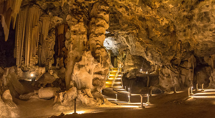 Cango Caves in Oudtshoorn