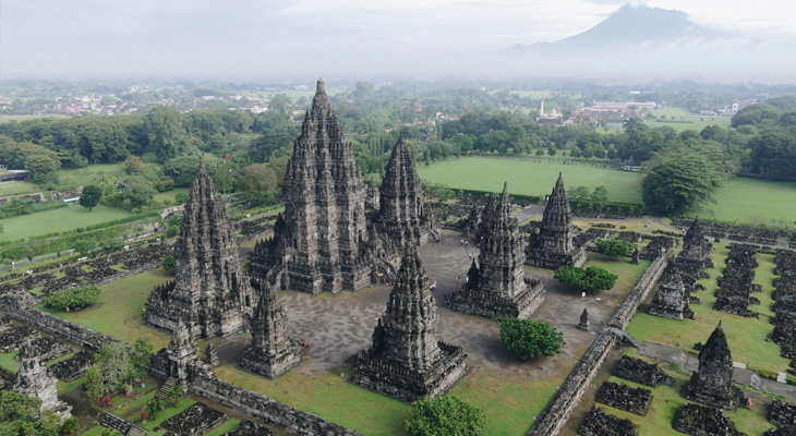 Prambanan overzichtsfoto Indonesië