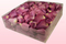 Envase de 2 litros con pétalos de rosa liofilizados de color  frambuesa  