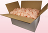 Caja de 24 litros con pétalos de rosa preservados de color salmón. 